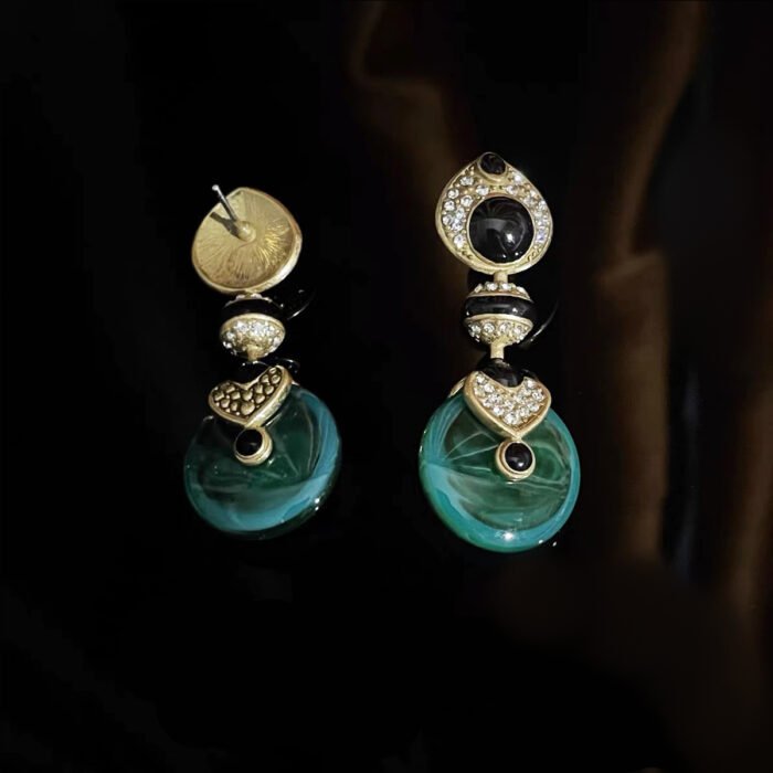 Vintage Green Stone Disc Tassel Earrings - Image 2