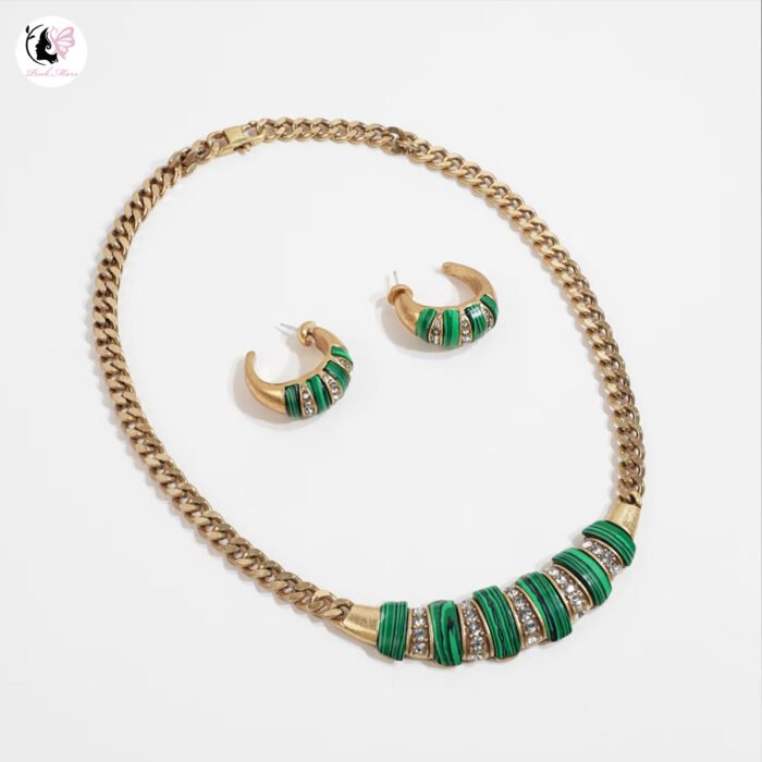 Antique Vintage Gold Tarnished Green Patterned Natural Stone Diamond-Inlaid Jewelry Set