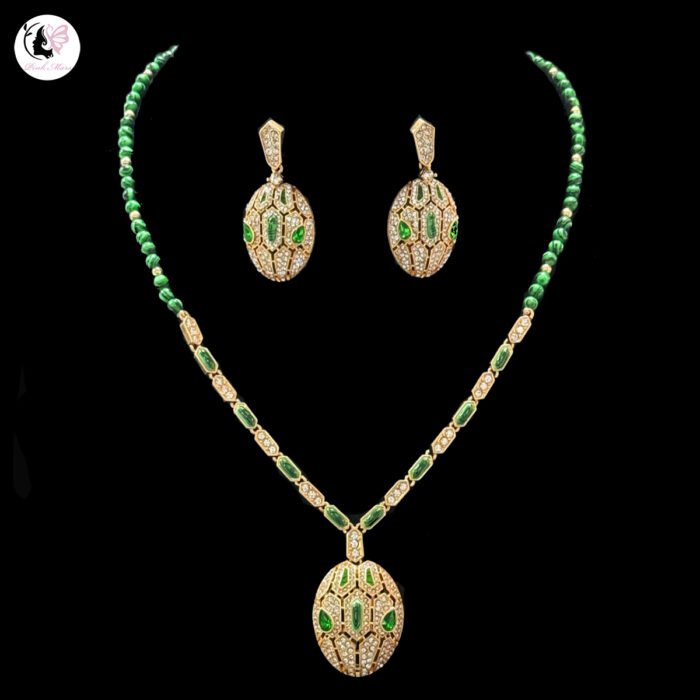 Full Diamond Inlaid Natural Stone Green Necklace