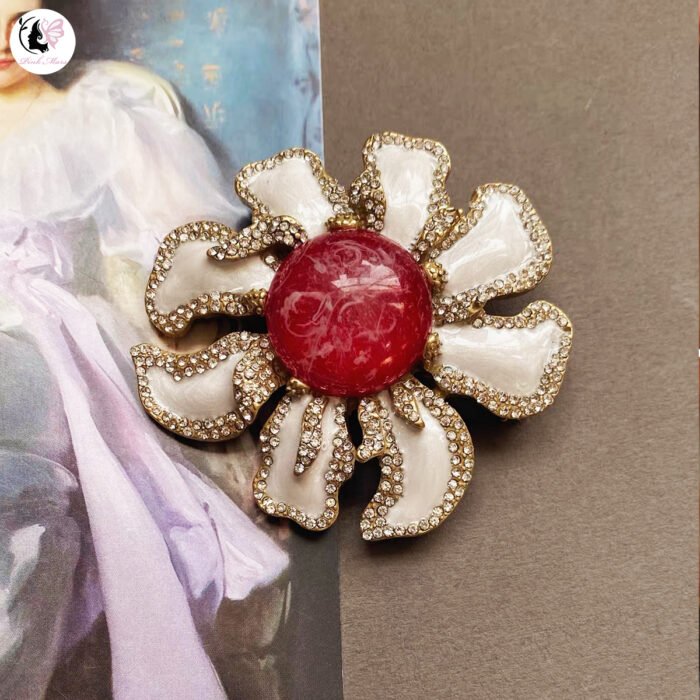 Vintage Copper-Plated Aged Gold Red Agate Inlaid Flower Brooch