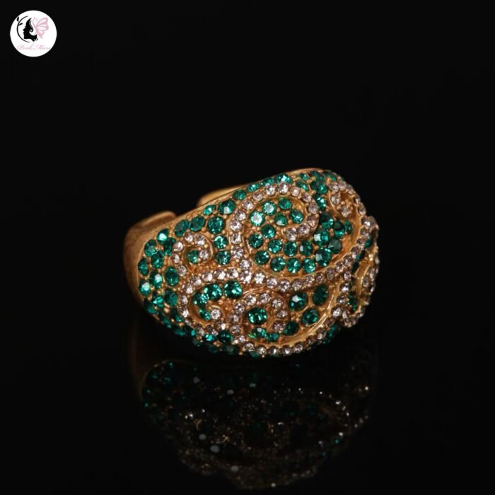 Vintage Diamond-Inlaid Green Open Ring