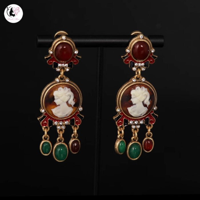 Vintage Gold-Plated Cameo Red and Green Agate Pendant Earrings