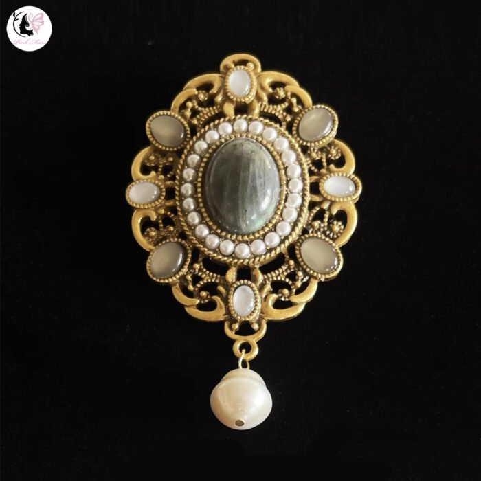 Vintage Royal Court Style Aged Freshwater Pearl Brooch